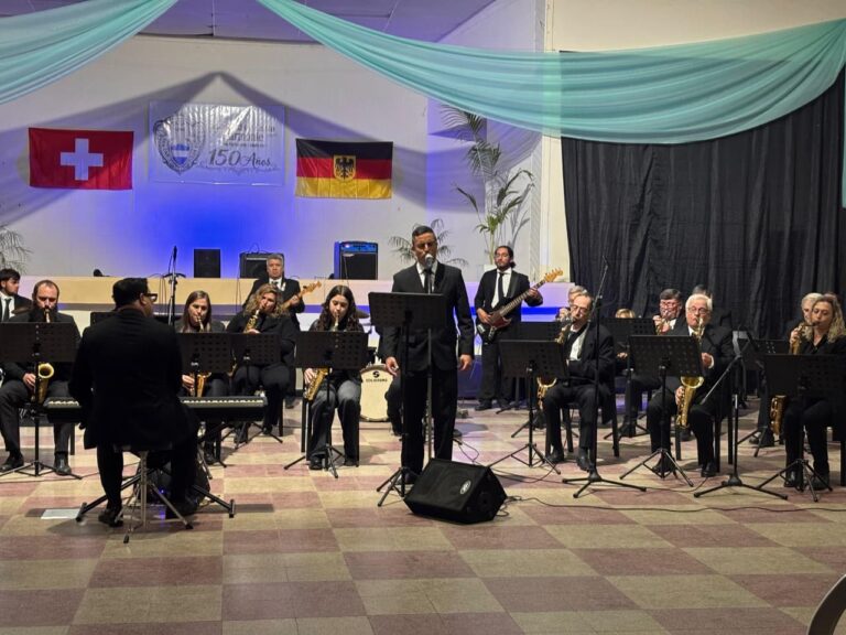 A sala llena: el Programa Intercomunal de Bandas lanzó su nueva producción artística en San Carlos Sud