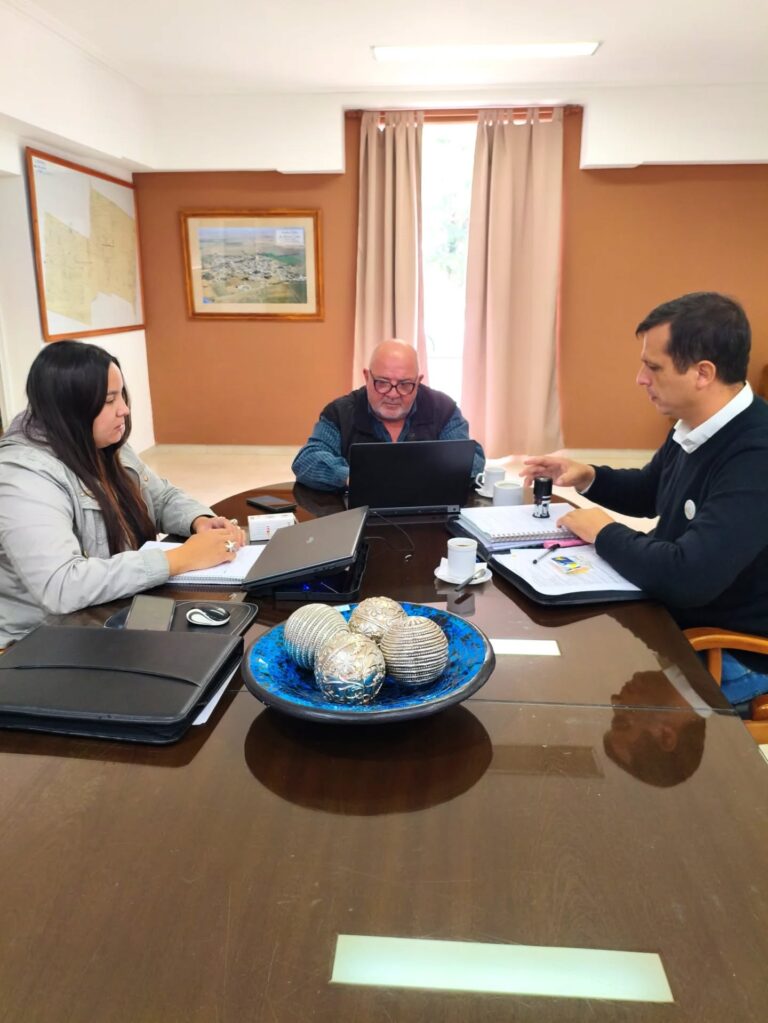 Santa Clara de Buena Vista amplía oportunidades de capacitación con un nuevo convenio educativo