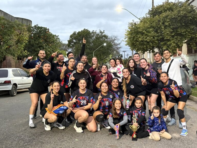 Histórico ascenso para el vóley femenino de San Jerónimo del Sauce