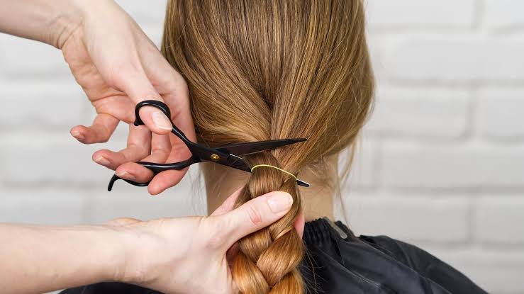Solidaridad en Sarmiento: donaron cabello para acompañar a mujeres con cáncer de mama